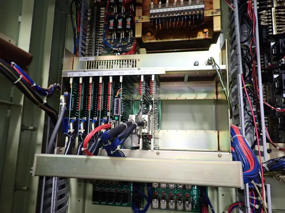 Okuma 20" X 51 1/2" Cnc Vmc - Mc-5va