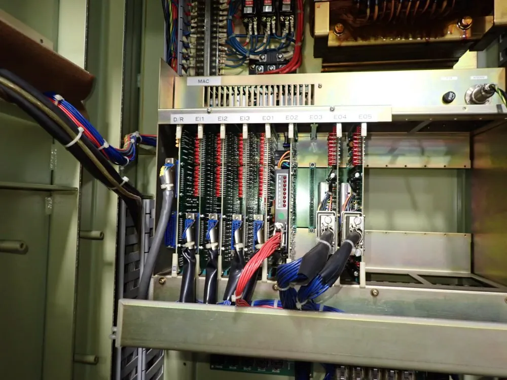 Okuma 20" X 51 1/2" Cnc Vmc - Mc-5va