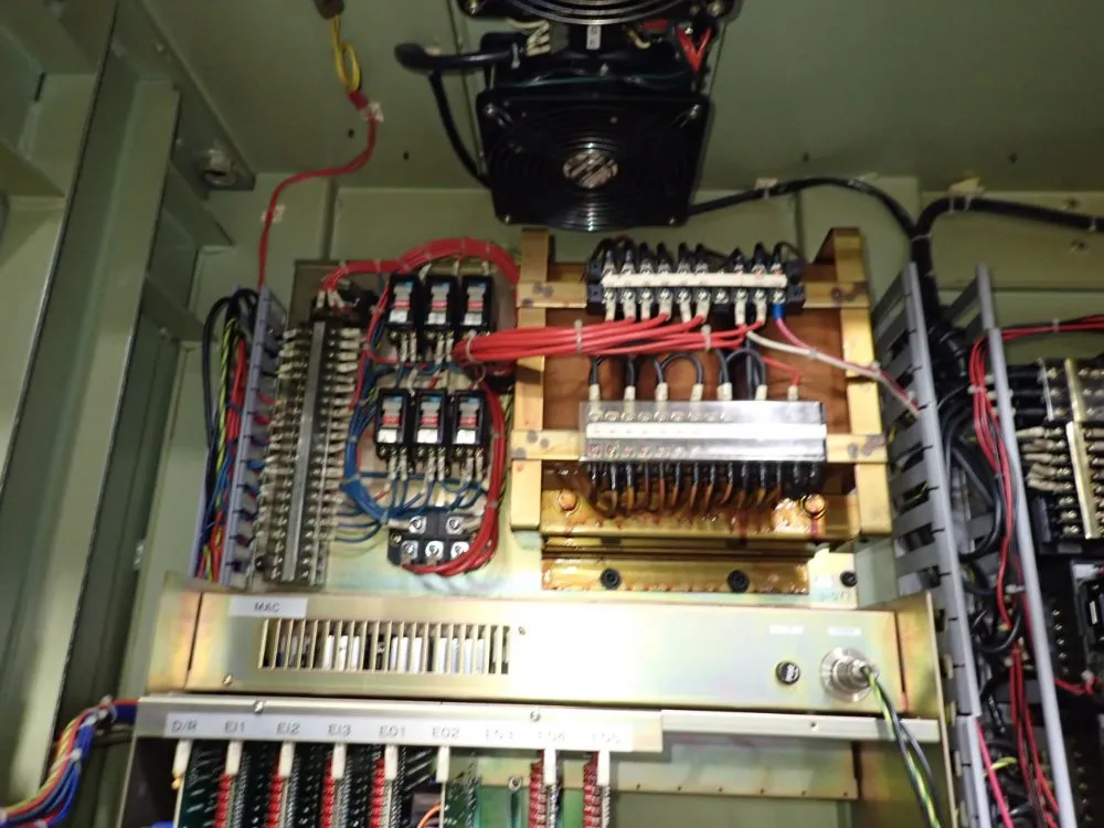 Okuma 20" X 51 1/2" Cnc Vmc - Mc-5va