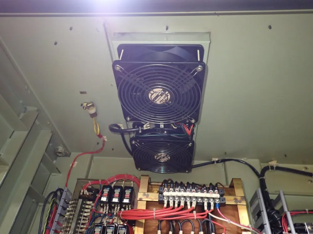 Okuma 20" X 51 1/2" Cnc Vmc - Mc-5va