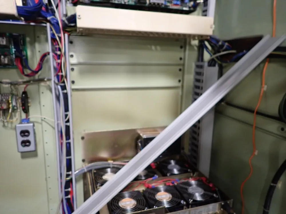 Okuma 20" X 51 1/2" Cnc Vmc - Mc-5va