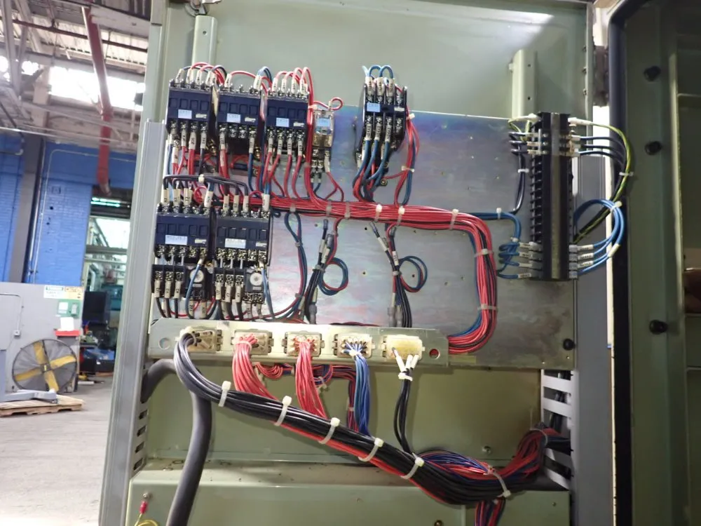 Okuma 20" X 51 1/2" Cnc Vmc - Mc-5va