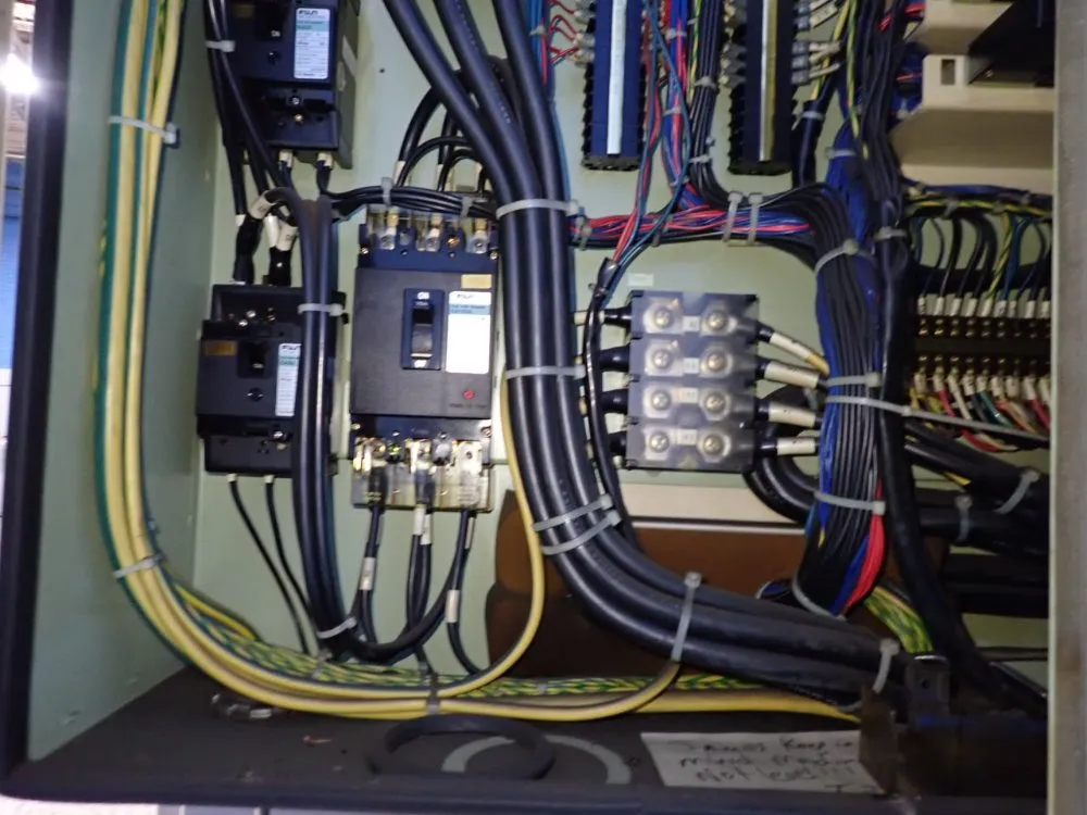 Okuma 20" X 51 1/2" Cnc Vmc - Mc-5va