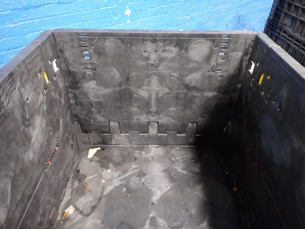 Uline 36 1/2" X 43" X 28" Collapsible Bulk Container