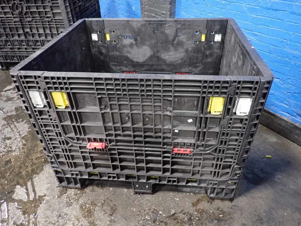 Uline 36 1/2" X 43" X 28" Collapsible Bulk Container