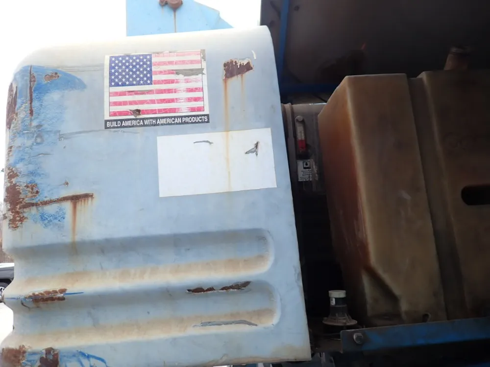 Genie 500 Lbs Boom Lift - S-85