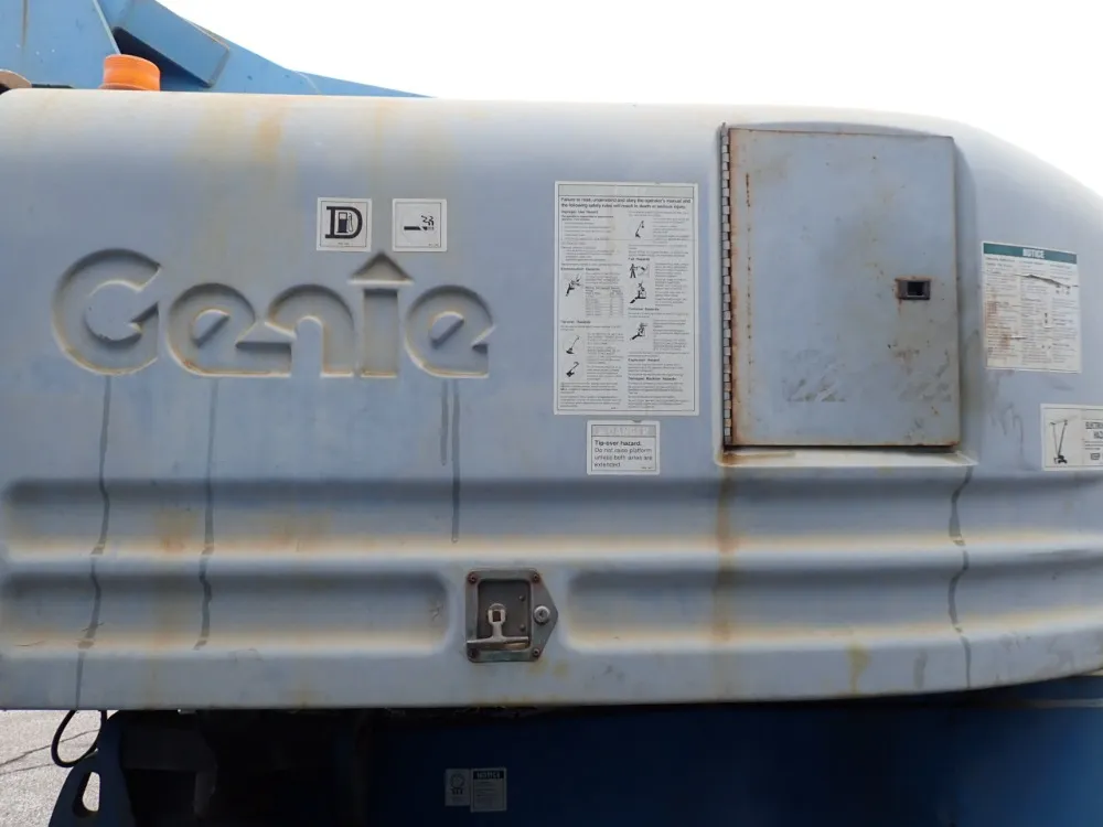 Genie 500 Lbs Boom Lift - S-85