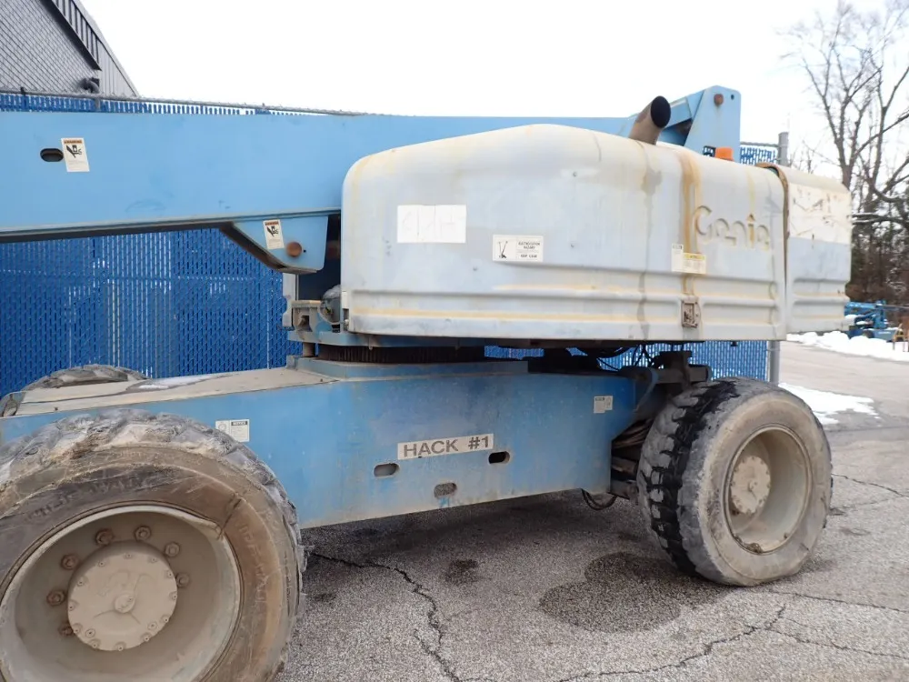 Genie 500 Lbs Boom Lift - S-85