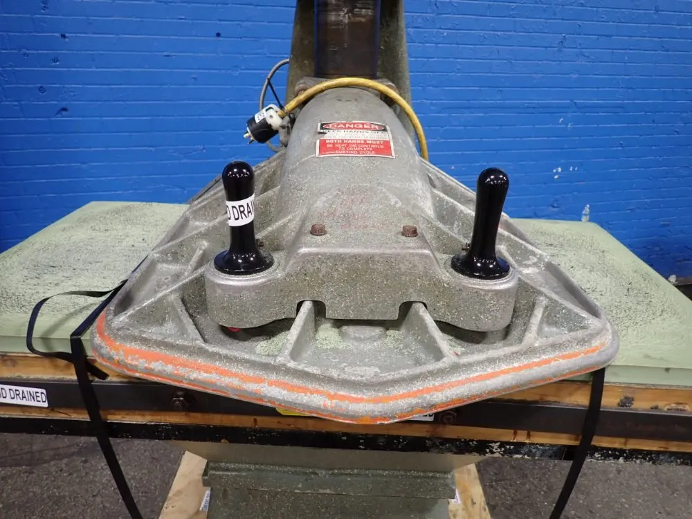 Herman Schwabe Inc Clicker Press - D