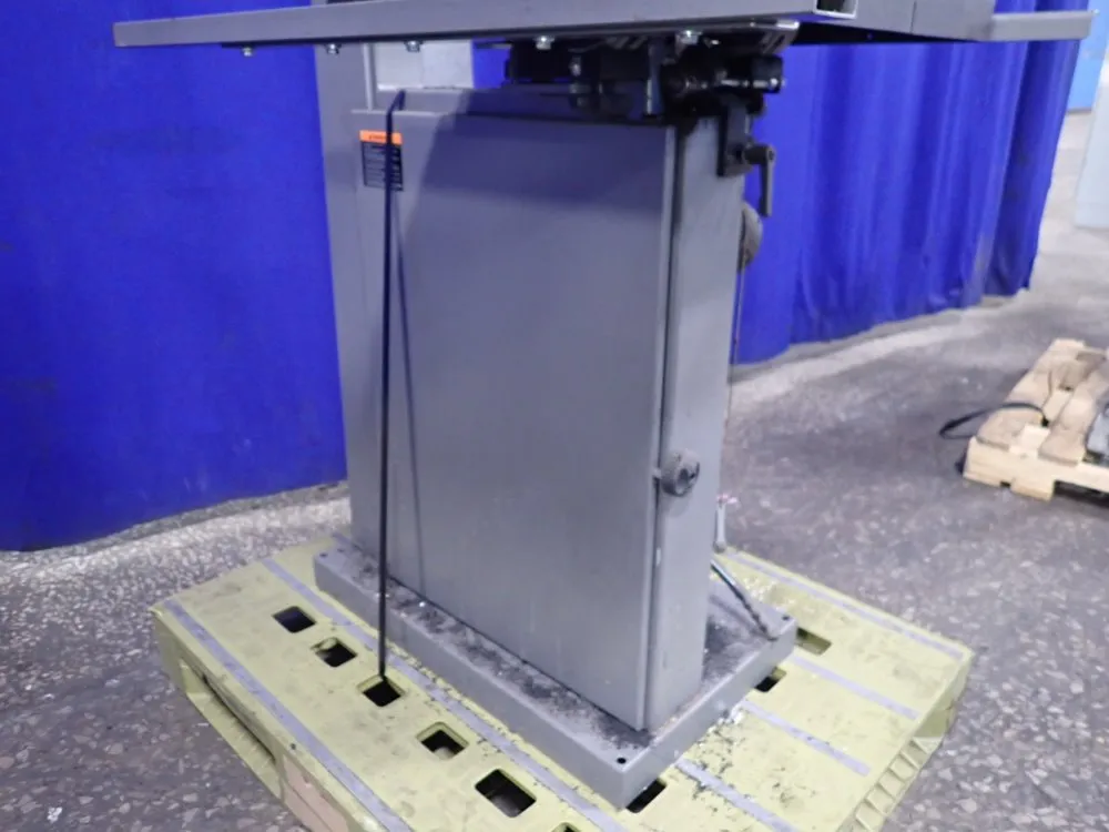 Jet 18" Vertical Band Saw - Vbs-18mw