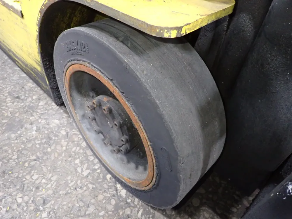 Hyundai 3000 Lbs Propane Forklift - 18lc-7m