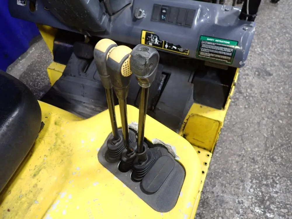 Hyundai 3000 Lbs Propane Forklift - 18lc-7m