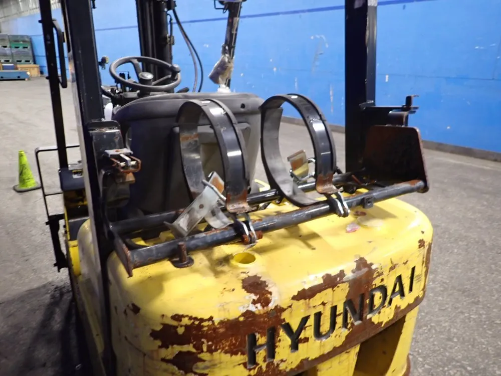 Hyundai 3000 Lbs Propane Forklift - 18lc-7m