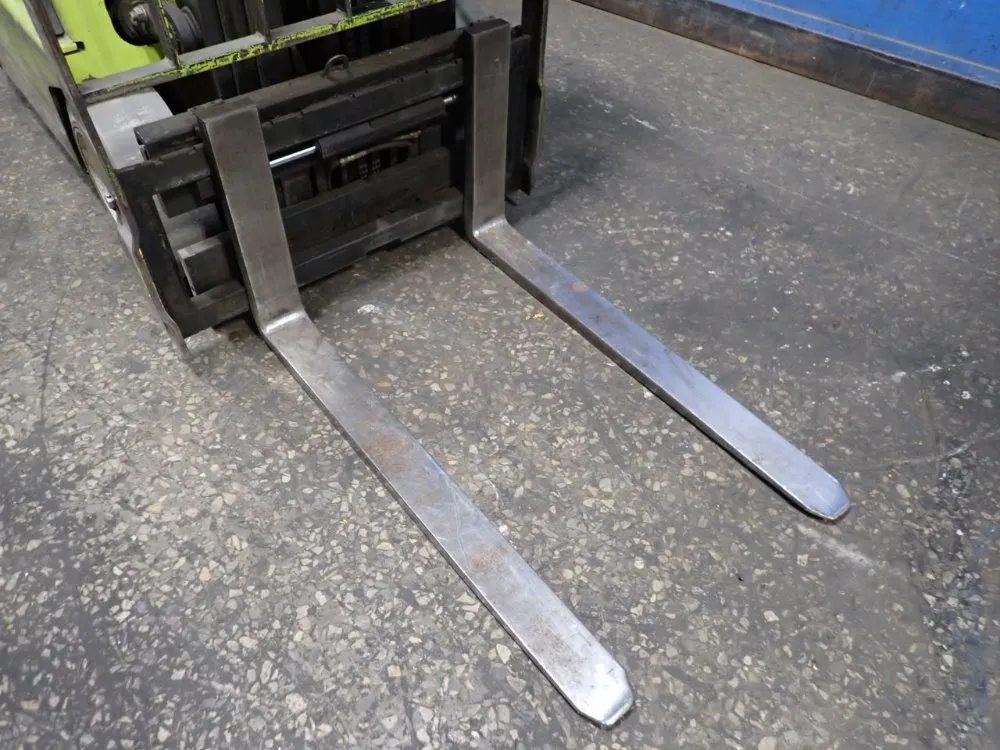 Clark 2050 Lbs Electric Forklift - Tm12