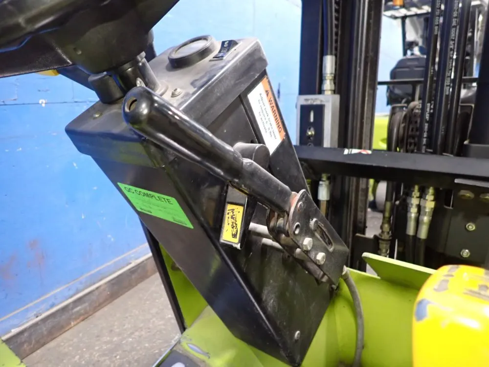 Clark 2050 Lbs Electric Forklift - Tm12