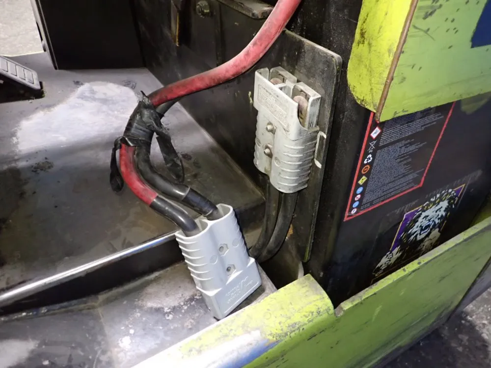 Clark 2050 Lbs Electric Forklift - Tm12