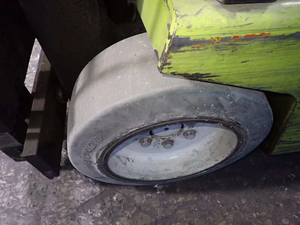 Clark 2050 Lbs Electric Forklift - Tm12