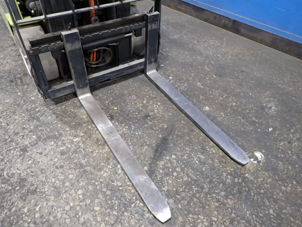 Clark 3700 Lbs Electric Forklift - Tmx20