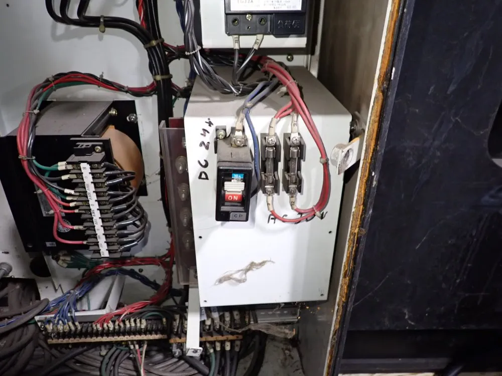 Amada 100 Ton X 98" Press Brake - Fbd1025