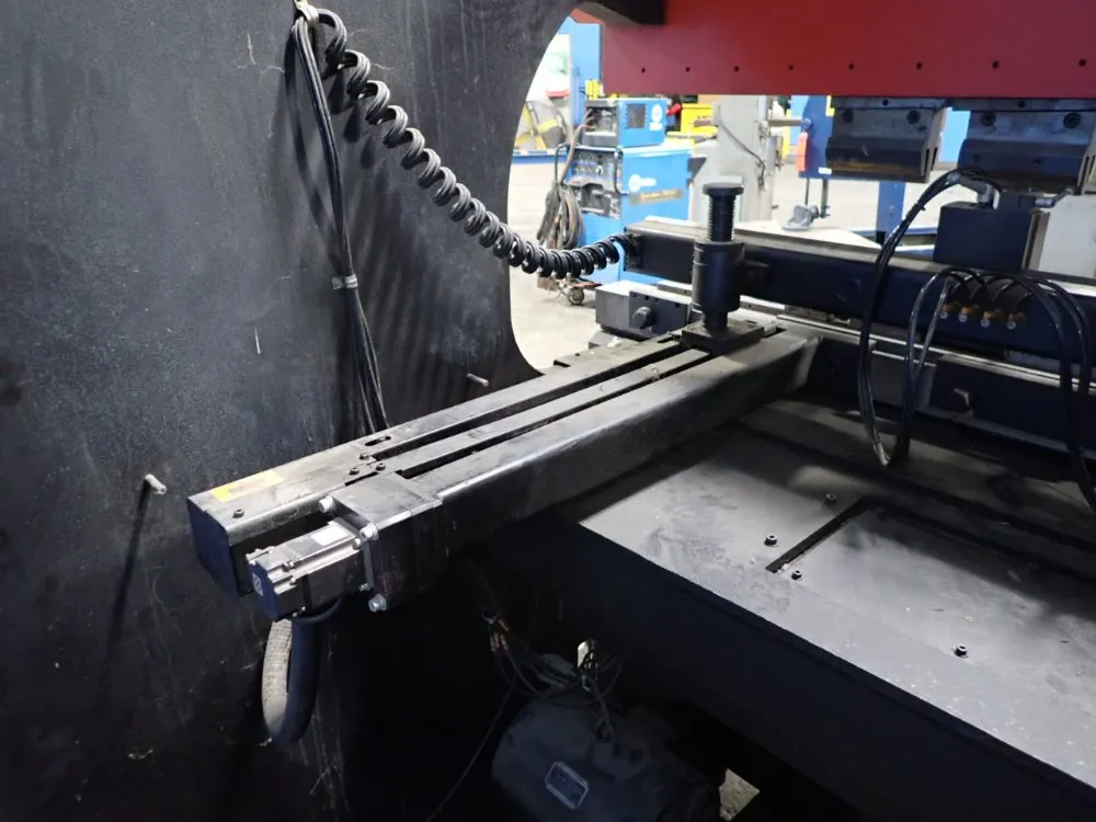 Amada 100 Ton X 98" Press Brake - Fbd1025