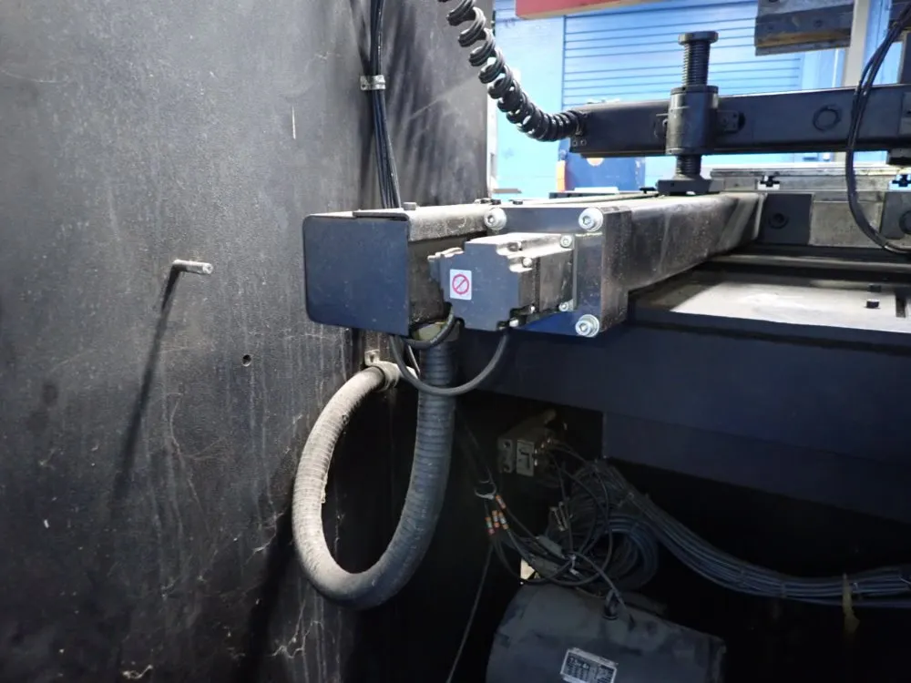 Amada 100 Ton X 98" Press Brake - Fbd1025