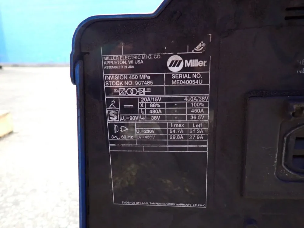 Miller 450 A Welder W/ Wire Feeder - Invision 450 Mpa
