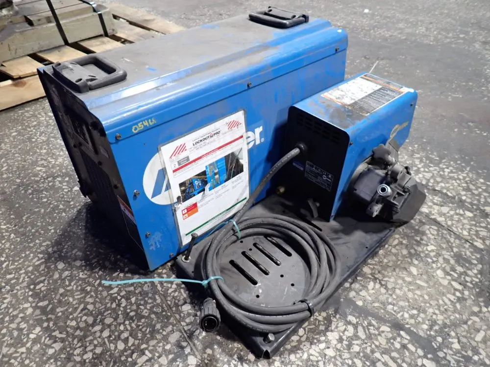 Miller 450 A Welder W/ Wire Feeder - Invision 450 Mpa