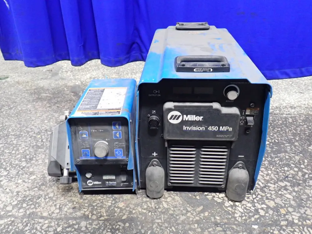 Miller 450 A Welder W/ Wire Feeder - Invision 450 Mpa