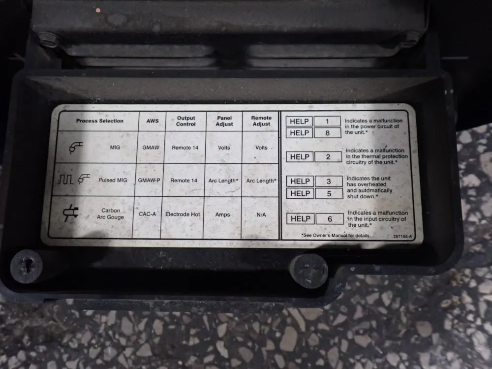 Miller 450 A Welder W/ Wire Feeder - Invision 450 Mpa