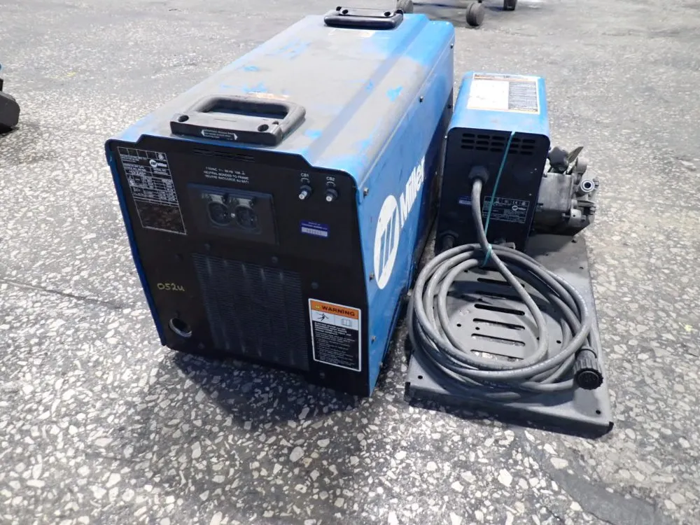 Miller 450 A Welder W/ Wire Feeder - Invision 450 Mpa