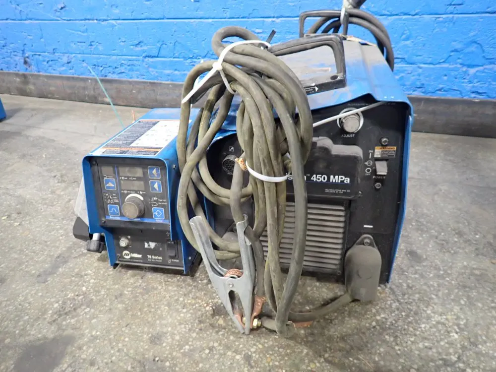 Miller 450 A Welder W/ Wire Feeder - Invision 450 Mpa