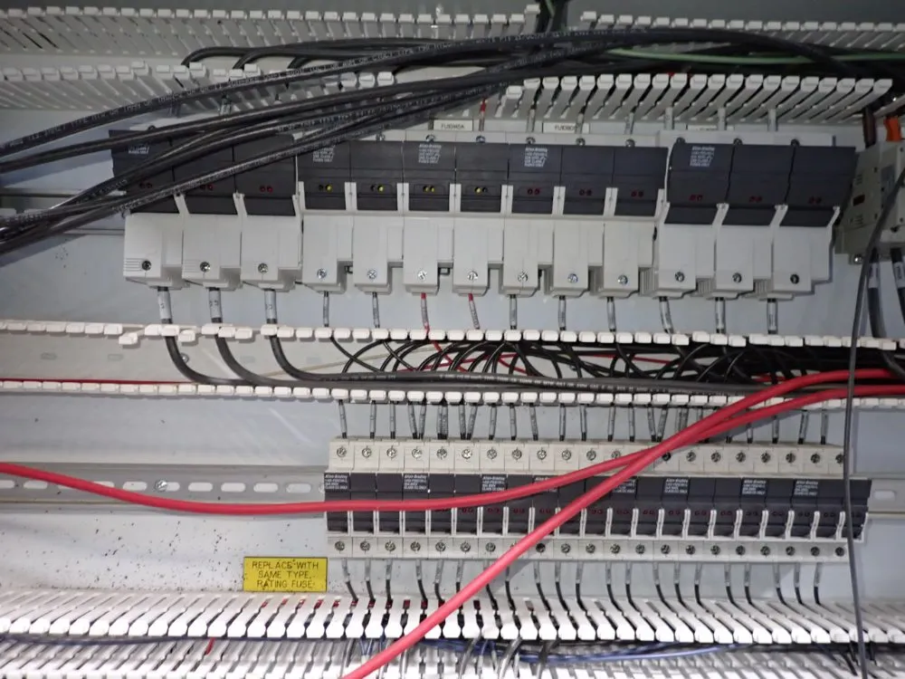 Clangen Control Cabinet - Robocell 4