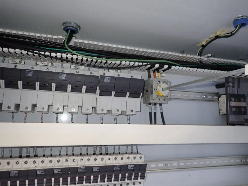 Clangen Control Cabinet - Robocell 5