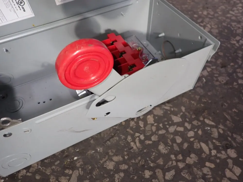 Eaton 30 Amp Non-fusible Disconnect - Dh361urk