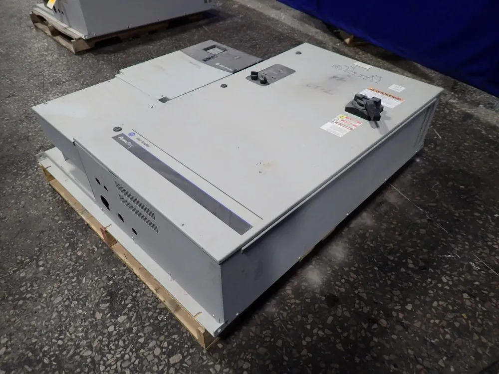 Allen-bradley Ac Drive W/ Fused Disconnect - 23c-d105a10dnnbannlr