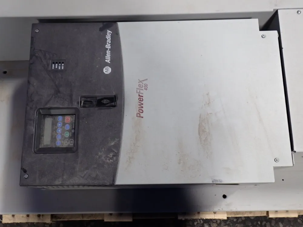 Allen-bradley Ac Drive W/ Fused Disconnect - 23c-d105a10dnnbannlr