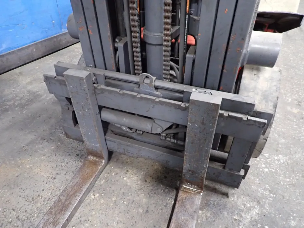 Nissan 3600 Lbs Propane Forklift - Cph02a25v