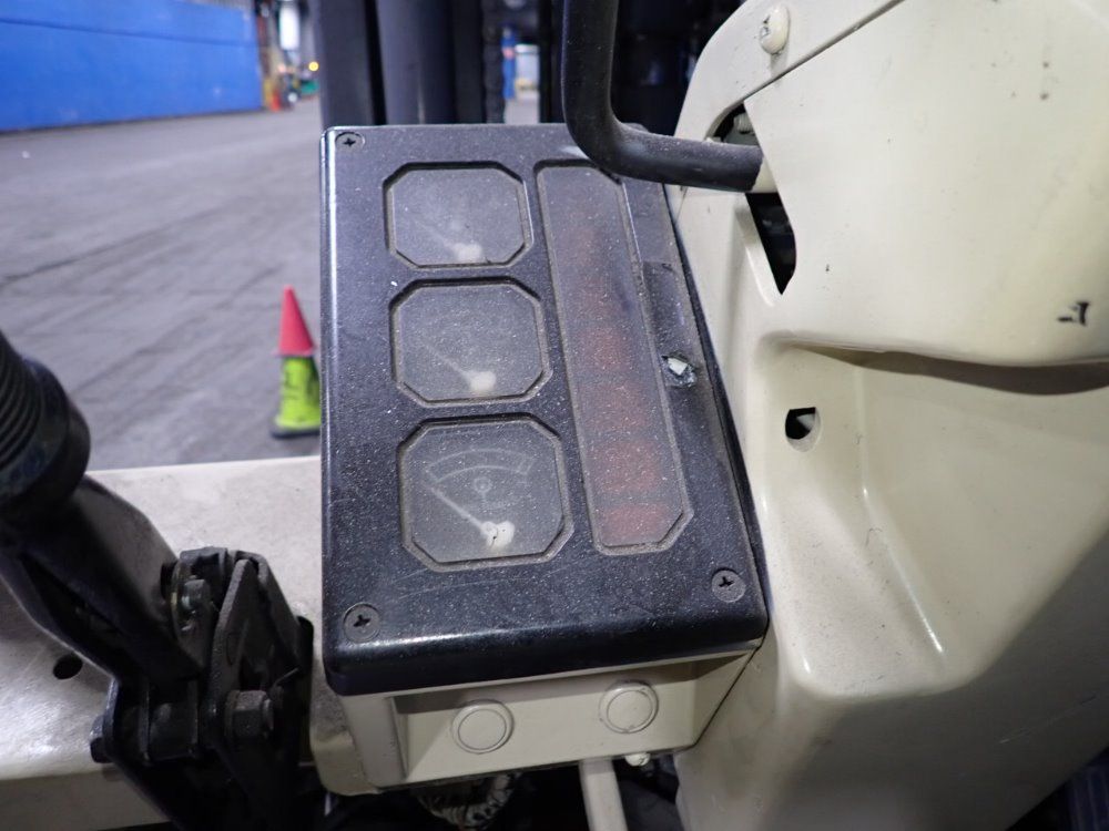 Nissan 3600 Lbs Propane Forklift - Cph02a25v