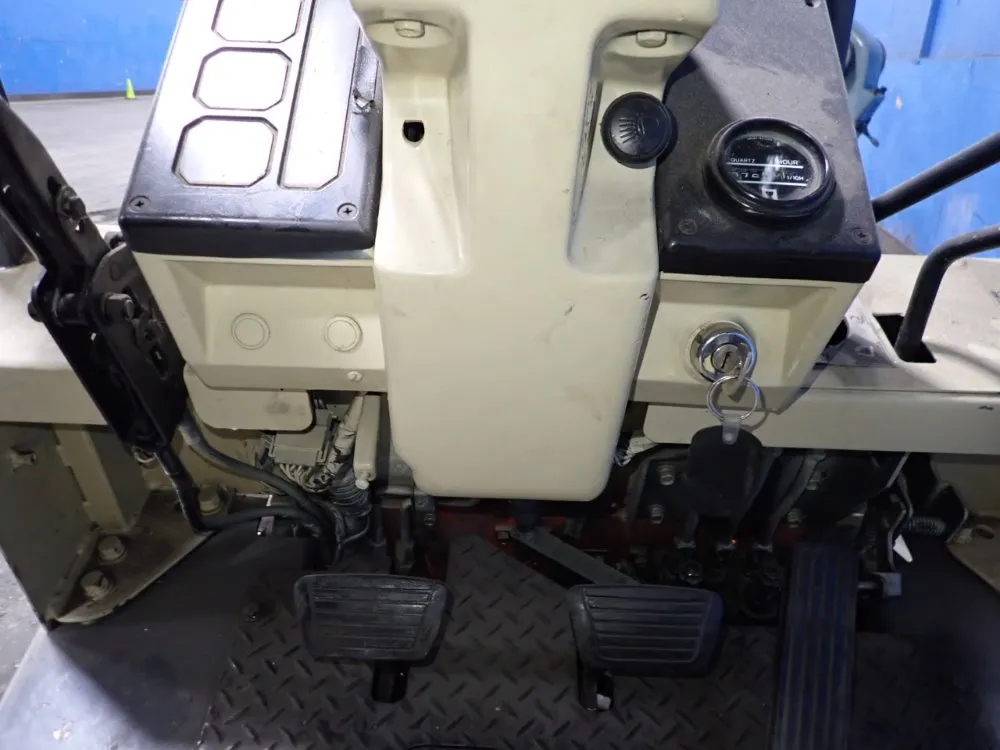 Nissan 3600 Lbs Propane Forklift - Cph02a25v