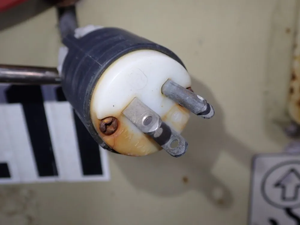 Jlg 700 Lbs Scissor Lift - 3246es