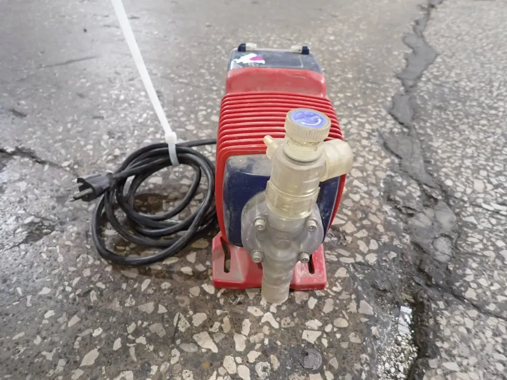 Iwaki 1.3 Gph Metering Pump - Ewc16f1-pe