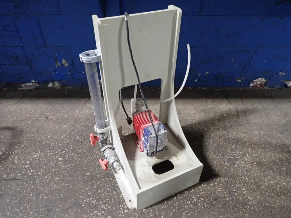 Iwaki 1.3 Gph Metering Pump - Ewc16f1-vc