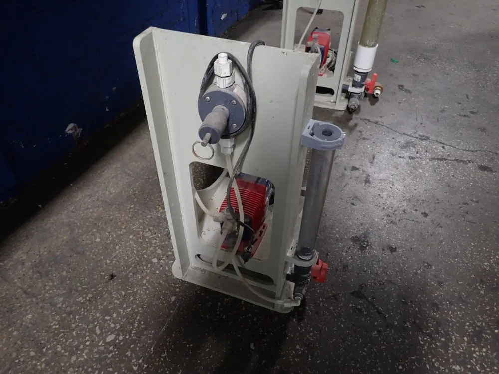 Iwaki 1.3 Gph Metering Pump - Ewc16f1-vc