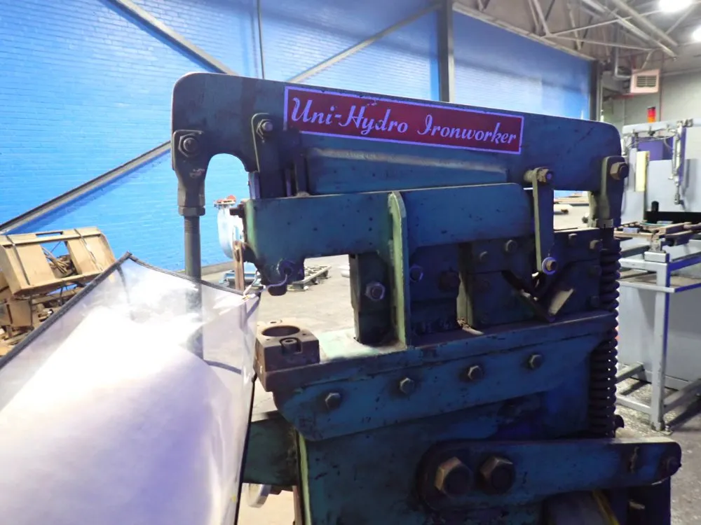 Dynamic Specalities 25 Ton Uni-hydro Ironworker