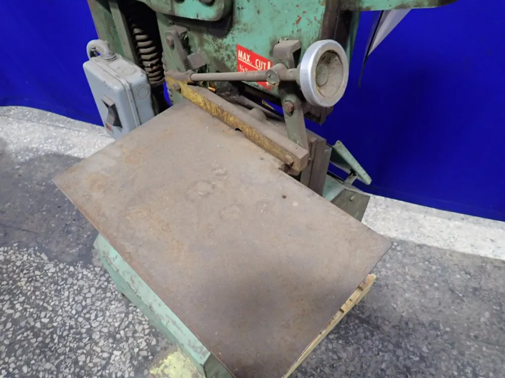 Dynamic Specalities 25 Ton Uni-hydro Ironworker