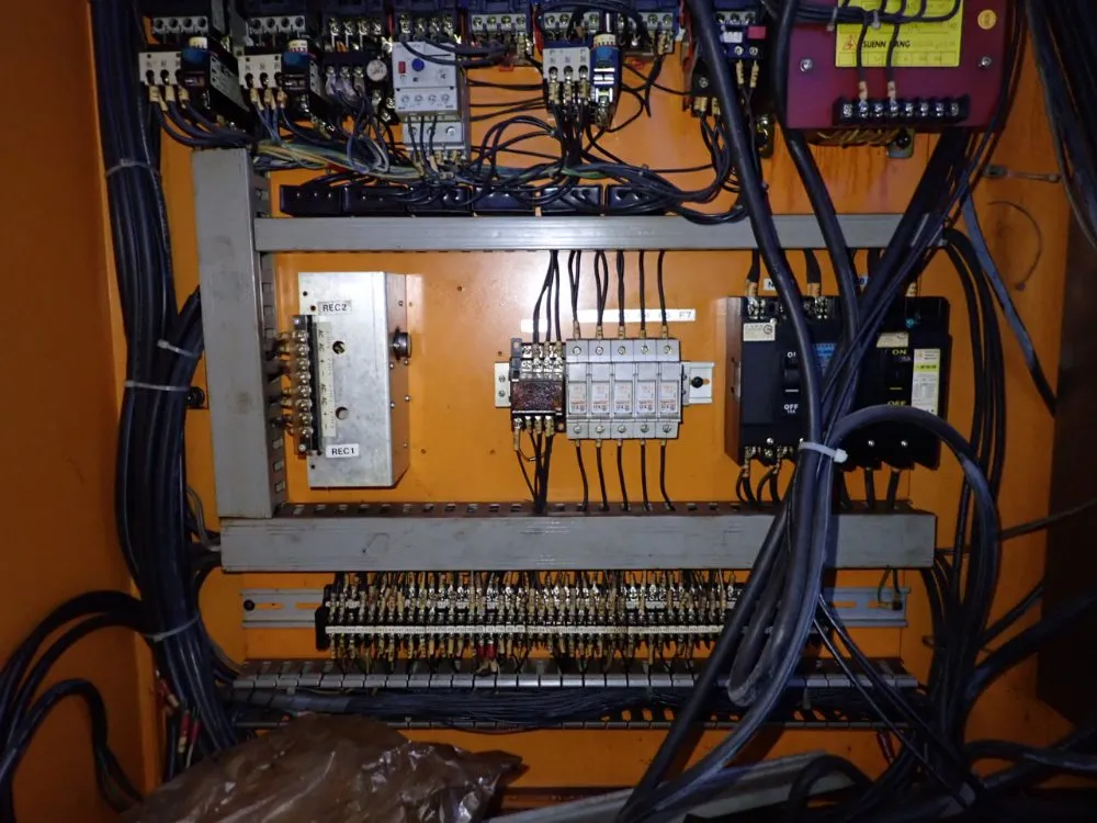 Yang Iron Works Cnc Lathe - Ml-55a