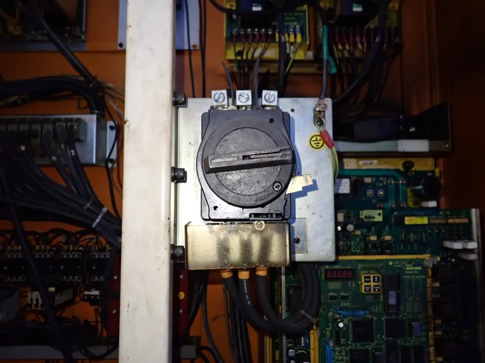 Yang Iron Works Cnc Lathe - Ml-55a