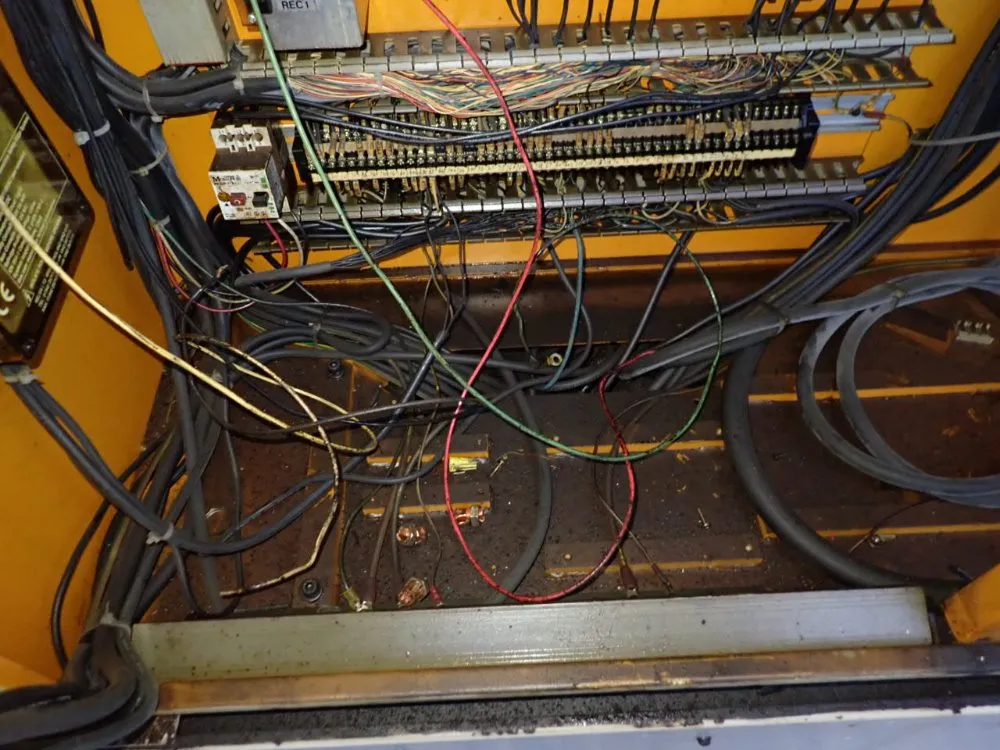 Yang Iron Works Cnc Lathe - Ml-25a