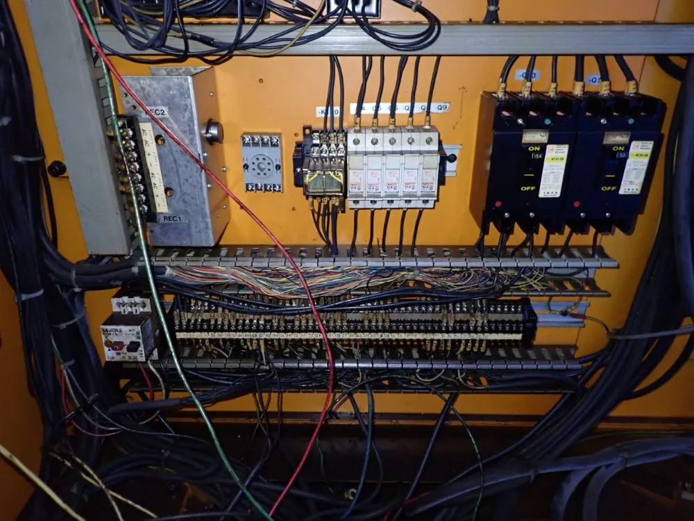 Yang Iron Works Cnc Lathe - Ml-25a