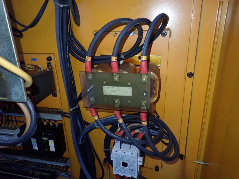 Yang Iron Works Cnc Lathe - Ml-25a